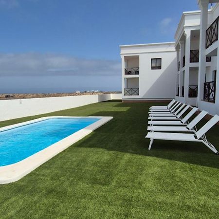 Cotillo Star By Nicolet Luaran gambar